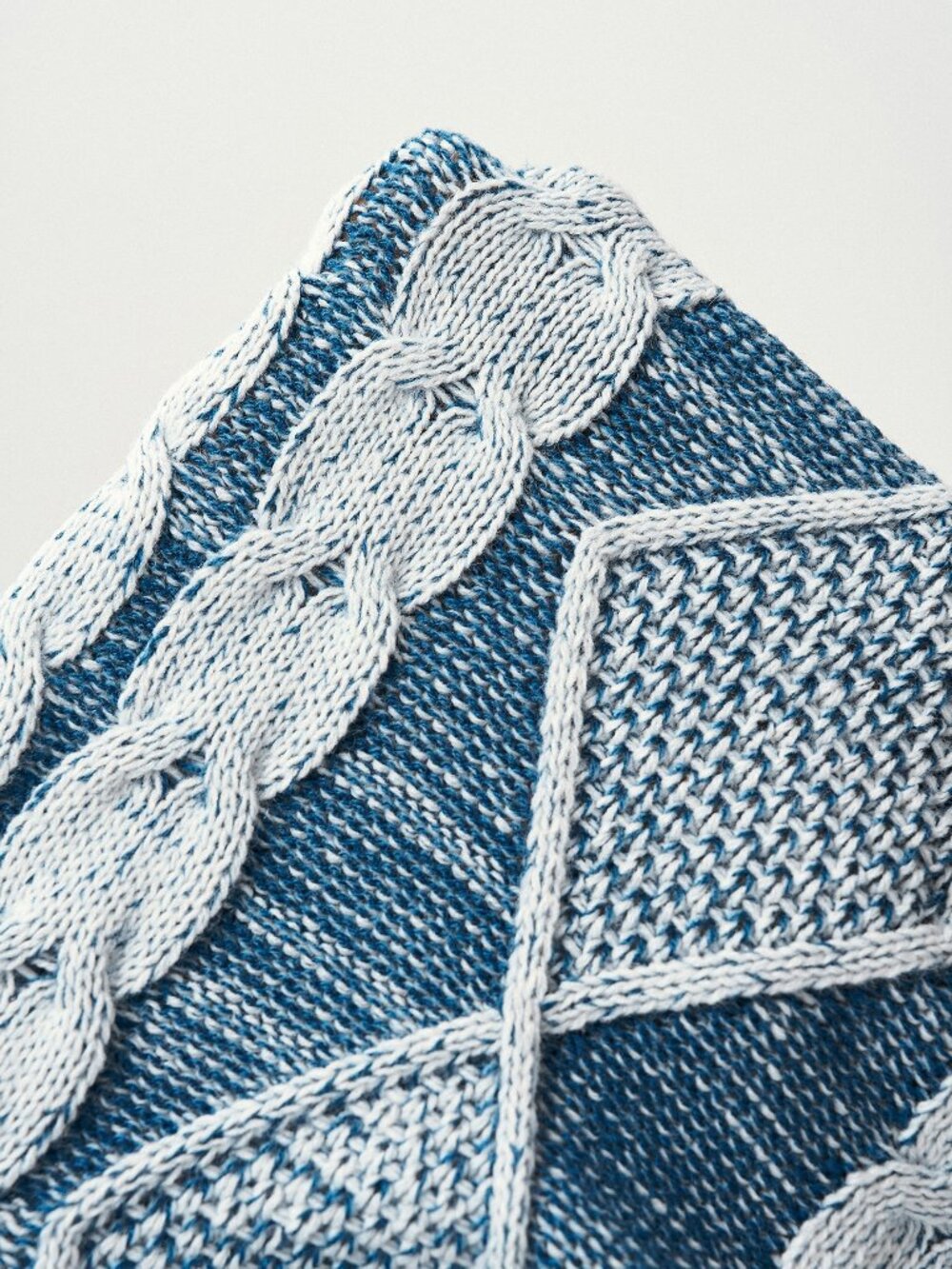 Blue Casual Women's Argyle Cable Knit Lazy Long Sleeve Sweater - Picture 6 of 6